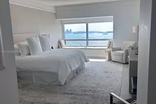 1435 Brickell Ave, Miami, FL 33131 - Photo 7
