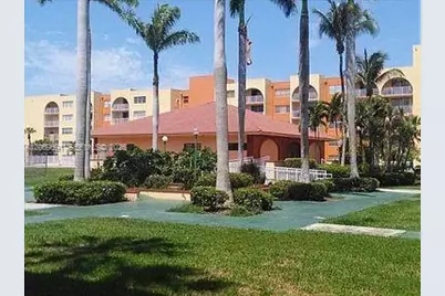 7000 NW 186th St #4-323, Hialeah, FL 33015 - Photo 5