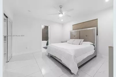 6951 S Miami Lakeway S #0, Miami Lakes, FL 33014 - Photo 11