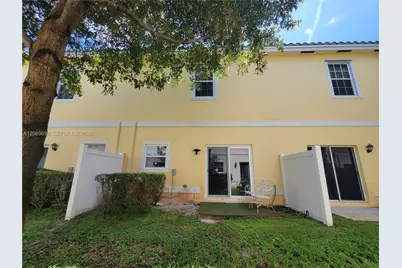 1107 NW 40th Ter #1107, Lauderhill, FL 33313 - Photo 33