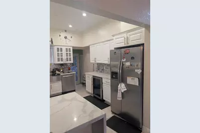 560 NW 184th Ter, Miami Gardens, FL 33169 - Photo 13