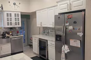 560 NW 184th Terrace, Miami Gardens, FL 33169 - Photo 13