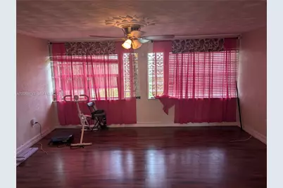 560 NW 184th Ter, Miami Gardens, FL 33169 - Photo 29