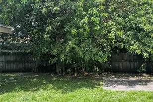 560 NW 184th Terrace, Miami Gardens, FL 33169 - Photo 35