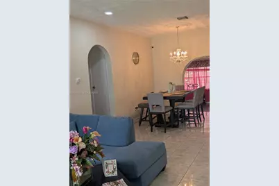 560 NW 184th Ter, Miami Gardens, FL 33169 - Photo 7