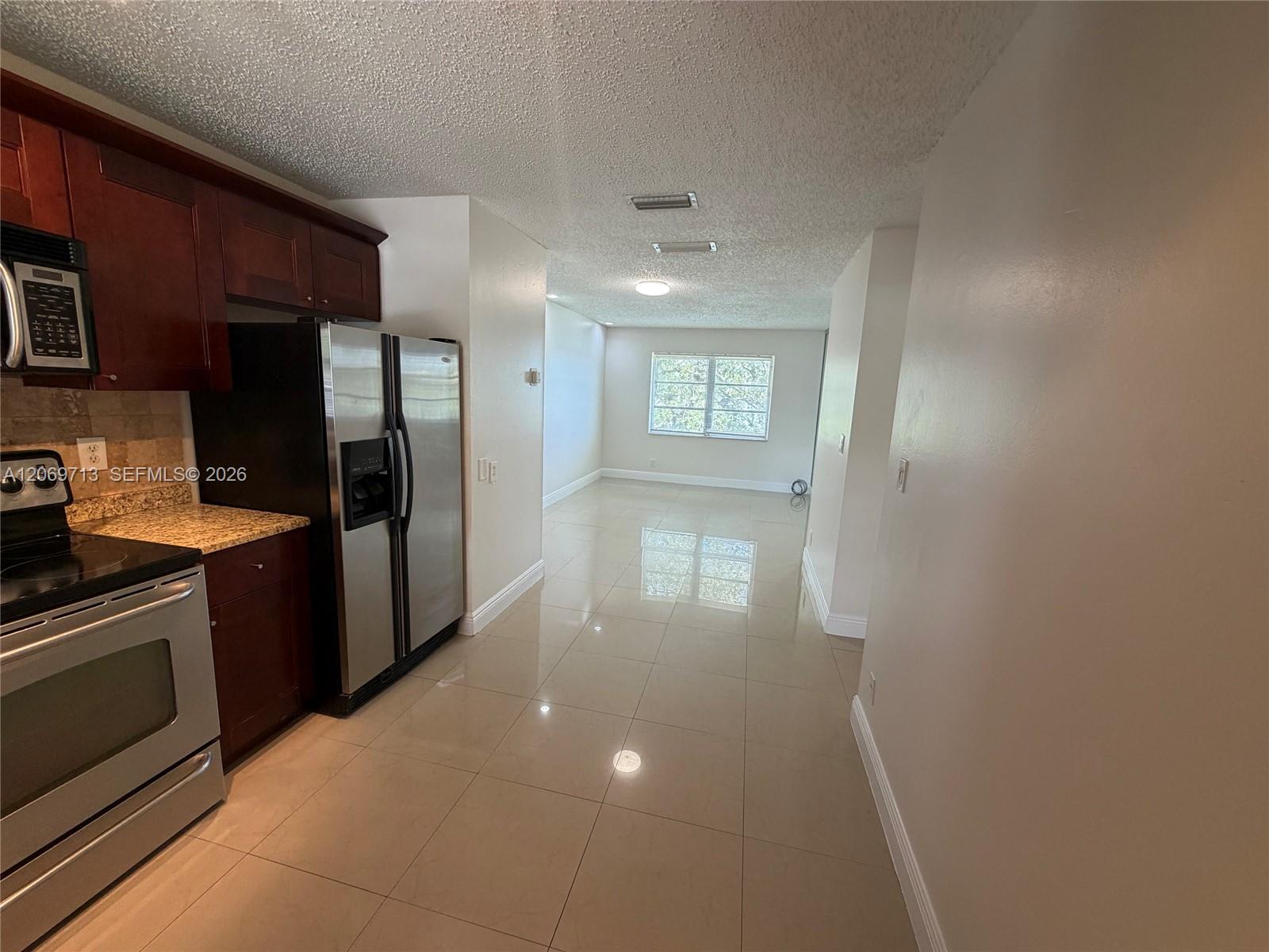 432 Lakeside Dr #257 - 432 Lakeside Dr #257, Margate, FL 33063 Luxury Property | Jose Angel Pina