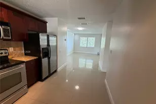 432 Lakeside Dr, Margate, FL 33063 - Photo 1