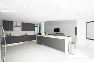 201 Holiday Dr, Hallandale Beach, FL 33009 - Photo 5