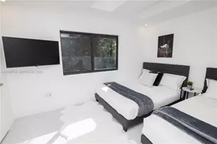 201 Holiday Dr, Hallandale Beach, FL 33009 - Photo 21