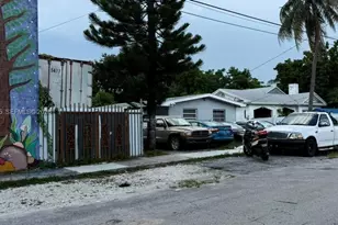 6220 NE Miami Pl, Miami, FL 33138 - Photo 5