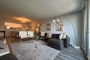19370 Collins Ave, Sunny Isles Beach, FL 33160 - Photo 11