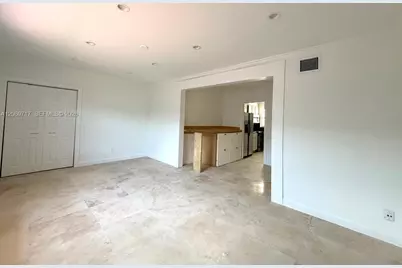 1239 Marseille Dr #2, Miami Beach, FL 33141 - Photo 3