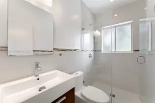 4724 Orduna Dr, Coral Gables, FL 33146 - Photo 17