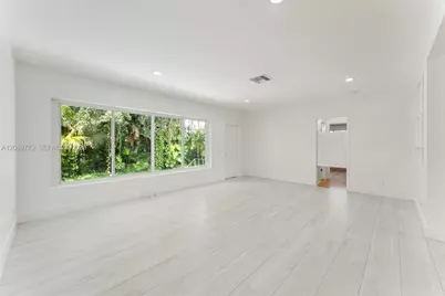 4724 Orduna Dr, Coral Gables, FL 33146 - Photo 9