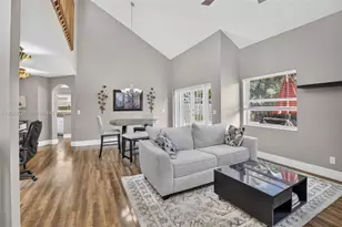 2638 Oak Park Cir, Davie, FL 33328 - Photo 21