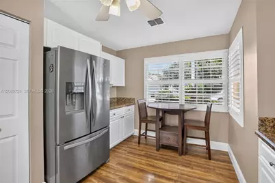 2638 Oak Park Cir, Davie, FL 33328 - Photo 13