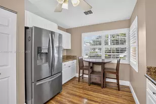 2638 Oak Park Cir, Davie, FL 33328 - Photo 13