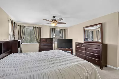 2638 Oak Park Cir, Davie, FL 33328 - Photo 29
