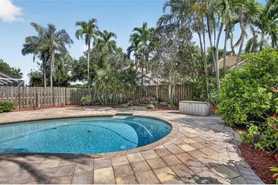 2638 Oak Park Cir, Davie, FL 33328 - Photo 25