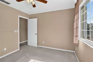 2638 Oak Park Cir, Davie, FL 33328 - Photo 35