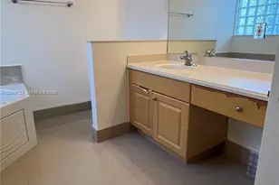 19351 SW 61st St, Pembroke Pines, FL 33332 - Photo 23