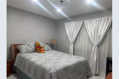 1051 SW 99th Ave, Pembroke Pines, FL 33025 - Photo 19