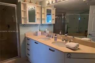 2011 N Ocean Blvd, Fort Lauderdale, FL 33305 - Photo 11