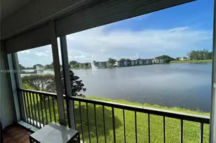 9423 S Hollybrook Lake Dr, Pembroke Pines, FL 33025 - Photo 17