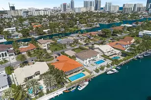 437 Holiday Dr, Hallandale Beach, FL 33009 - Photo 1