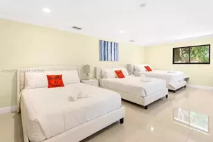 437 Holiday Dr, Hallandale Beach, FL 33009 - Photo 11