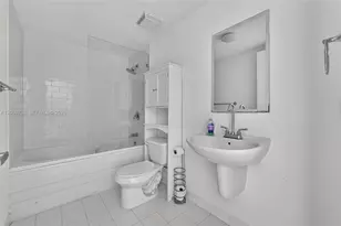 690 SW 1st Ct, Miami, FL 33130 - Photo 23