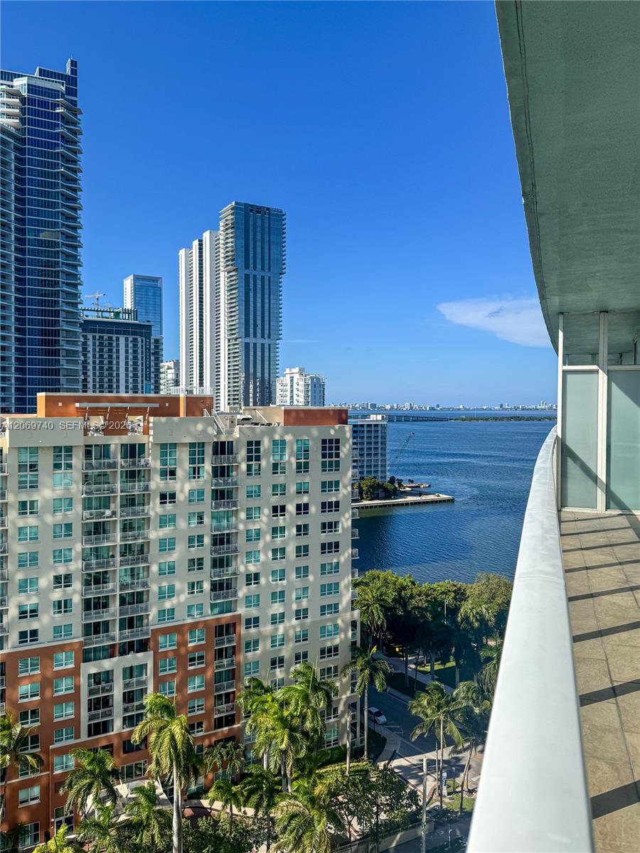 1900 N Bayshore Dr #1618 - 1900 N Bayshore Dr #1618, Miami, FL 33132 Luxury Property | Jose Angel Pina