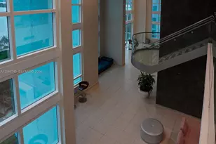 1900 N Bayshore Dr, Miami, FL 33132 - Photo 29