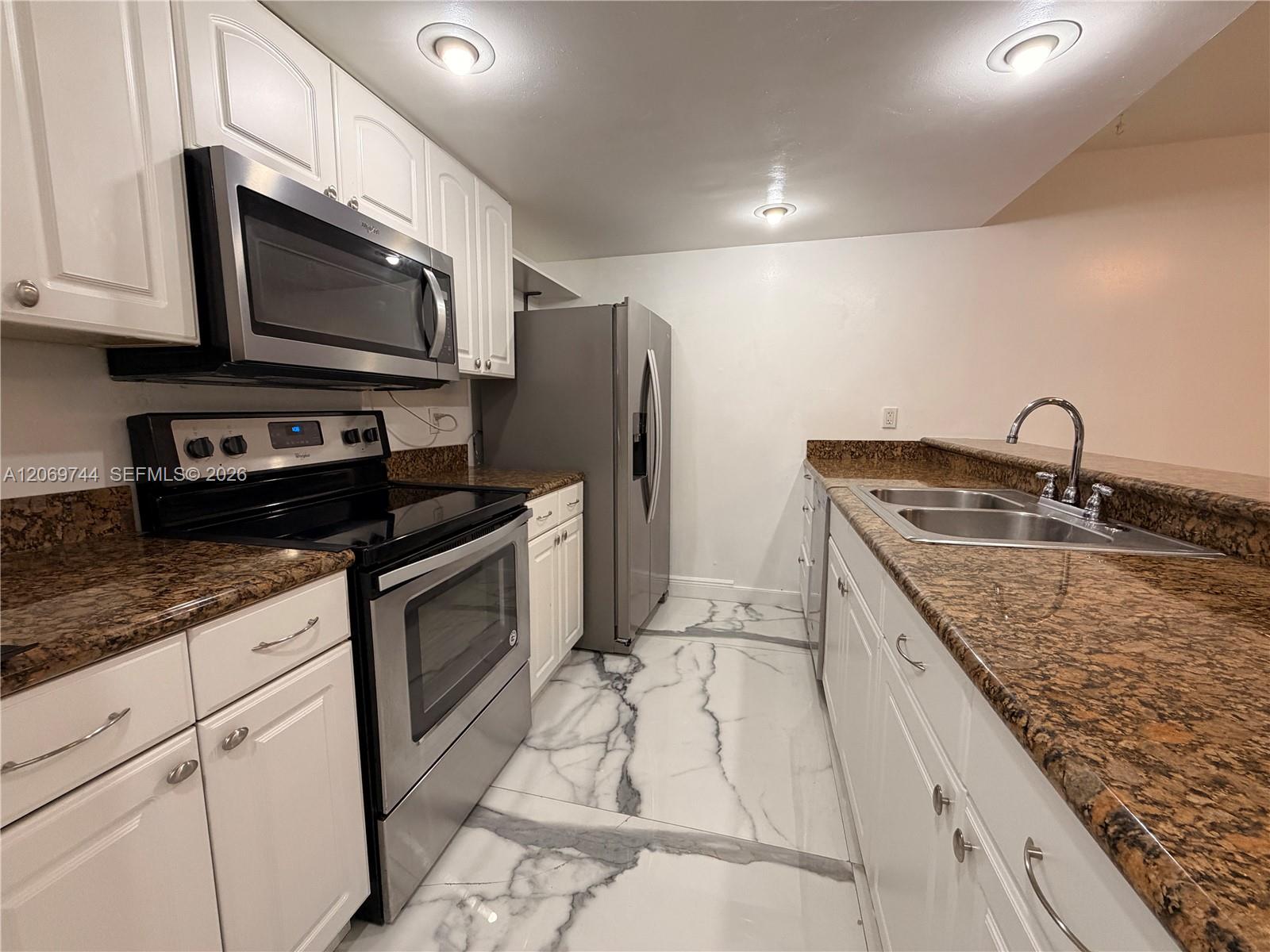 4004 SW 68th Ln #17-J - 4004 SW 68th Ln #17-J, Miramar, FL 33023 Luxury Property | Jose Angel Pina