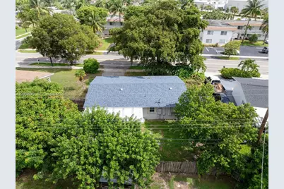 1640 NE 33rd St, Pompano Beach, FL 33064 - Photo 1