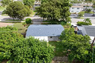 1640 NE 33rd St, Pompano Beach, FL 33064 - Photo 1