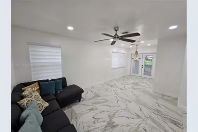 387 NW 107th Ave, Pembroke Pines, FL 33026 - Photo 13