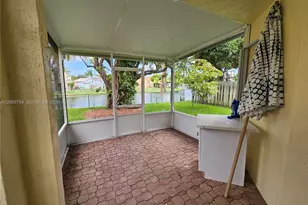 387 NW 107th Ave, Pembroke Pines, FL 33026 - Photo 31