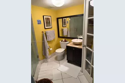 5880 Collins Ave #406, Miami Beach, FL 33140 - Photo 15