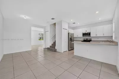 1586 SE 27th Ter #1586, Homestead, FL 33035 - Photo 7