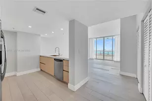 1800 N Bayshore Dr, Miami, FL 33132 - Photo 23