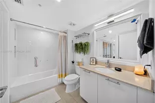 1800 N Bayshore Dr, Miami, FL 33132 - Photo 33