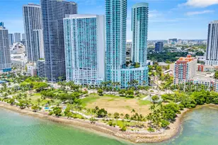 1800 N Bayshore Dr, Miami, FL 33132 - Photo 3
