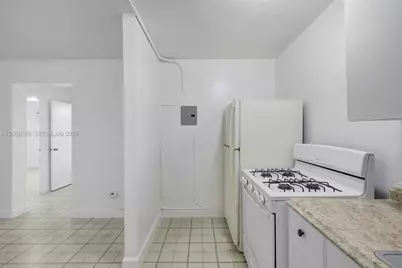126 SW 18th Ave #4, Miami, FL 33135 - Photo 3