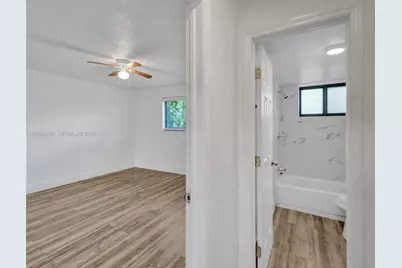 114 SE 8th St #203, Hallandale Beach, FL 33009 - Photo 19