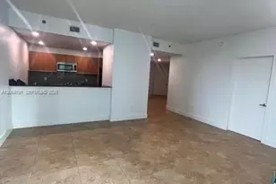 1060 Brickell Ave, Miami, FL 33131 - Photo 11