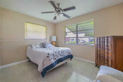 4712 NW 47th Ter, Tamarac, FL 33319 - Photo 17