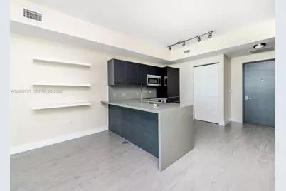 1080 Brickell Ave #2206, Miami, FL 33131 - Photo 9