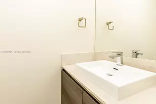 1080 Brickell Ave, Miami, FL 33131 - Photo 27