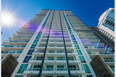 1080 Brickell Ave #2206, Miami, FL 33131 - Photo 3